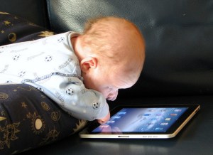 baby-and-ipad